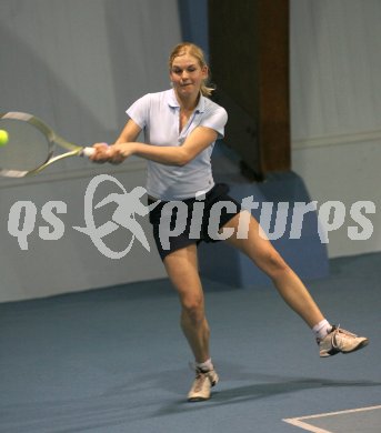 Tennis. K?rntner Hallenmeisterschaft. Vizemeisterin Lisa Schoppitsch (UNION Klagenfurt). Klagenfurt, am 4.1.2007.
Foto: Pewopixx/Kuess
---
pressefotos, pressefotografie, kuess, qs, qspictures, sport, bild, bilder, bilddatenbank