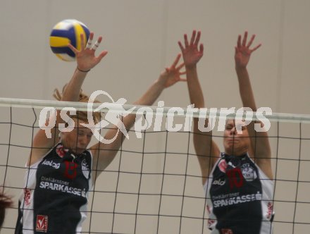 Volleyball Bundesliga Semifinale. Wildcats. Molly Scavuzzo und Mojca Dolinar beim Block.
---
pressefotos, pressefotografie, kuess, qs, qspictures, sport, bild, bilder, bilddatenbank