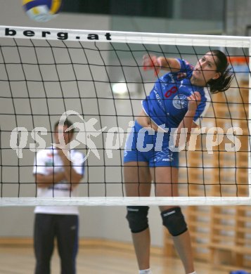 Volleyball. MEVZA. ATSC Wildcats gegen TPV Novo Mesto. Kerstin Pichler. Klagenfurt, am 29.9.2006.
---
pressefotos, pressefotografie, kuess, qs, qspictures, sport, bild, bilder, bilddatenbank