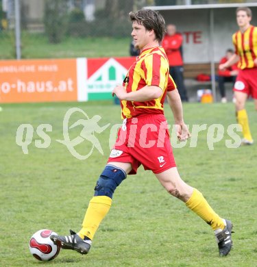 Fussball. K?rntner Liga. ATSV Wolfsberg gegen Lendorf. Alexander Friedl-Pichler (Wolfsberg). Wolfsberg, am 8.4.2007.
Foto: Kuess
---
pressefotos, pressefotografie, kuess, qs, qspictures, sport, bild, bilder, bilddatenbank