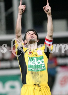 Fussball. Red Zac Liga. FC K?rnten gegen TSV Sparkasse Hartberg. Torjubel Nenad Bjelica (FCK). Klagenfurt, am 13.4.2007.
Foto: Kuess
---
pressefotos, pressefotografie, kuess, qs, qspictures, sport, bild, bilder, bilddatenbank