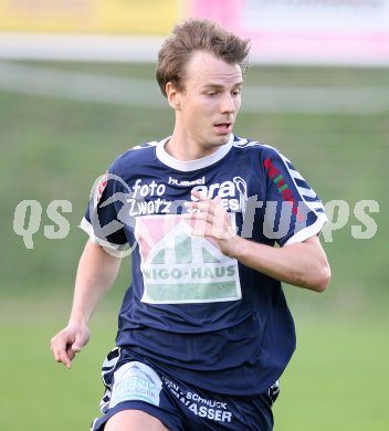 Fussball Regionalliga. Feldkirchen gegen Perg. Stefan Friessnegger (Feldkirchen). Feldkirchen, am 20.4.2007.
Foto: Kuess 
---
pressefotos, pressefotografie, kuess, qs, qspictures, sport, bild, bilder, bilddatenbank