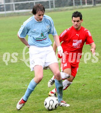 Fussball Unterliga West. Sachsenburg gegen Rothenthurn. Stefan Stocker (Sachsenburg), Dejan Krstev (Rothenthurn). Sachsenburg, am 31.3.2007.
Foto: Kuess 
---
pressefotos, pressefotografie, kuess, qs, qspictures, sport, bild, bilder, bilddatenbank