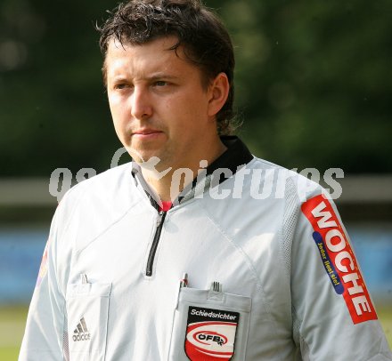 Fussball Unterliga Ost. KAC gegen Sittersdorf. Schiedsrichter Hannes Schellander. Klagenfurt, am 12.5.2007.
Foto: Kuess
---
pressefotos, pressefotografie, kuess, qs, qspictures, sport, bild, bilder, bilddatenbank