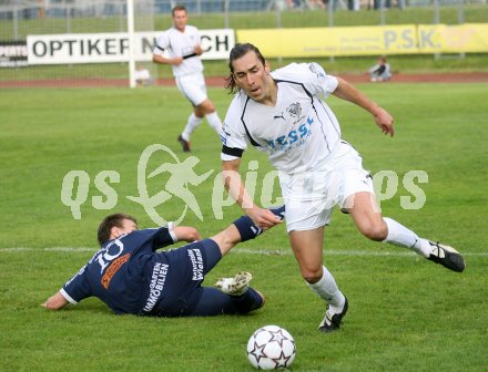 Fussball Regionalliga. Spittal gegen Feldkirchen. Daniel Trupp (Spittal), Stefan Friessenegger (Feldkirchen). Spittal, am 5.6.2007.
Foto: Kuess
---
pressefotos, pressefotografie, kuess, qs, qspictures, sport, bild, bilder, bilddatenbank