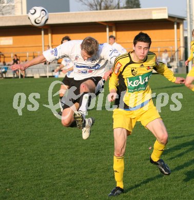 Fu?ball. Regionalliga Mitte. FCK/Welzenegg Amateure gegen SK Sturm Graz Amateure. Stephan B?rgler (FCK), Christian Weber (Sturm). Klagenfurt, 14.4.2007.
Foto: Kuess

---
pressefotos, pressefotografie, kuess, qs, qspictures, sport, bild, bilder, bilddatenbank