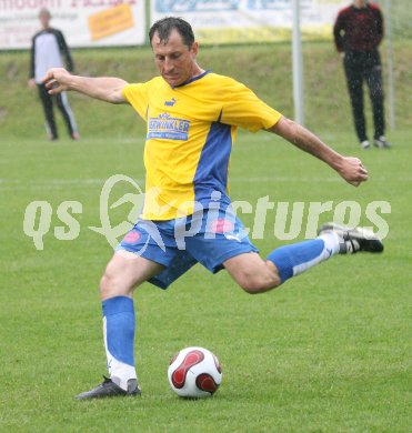 Fussball Kaerntner Liga. Lendorf gegen Bleiburg. Peter Zagler (Lendorf). Lendorf, am 17.5.2007.
Foto: Kuess
---
pressefotos, pressefotografie, kuess, qs, qspictures, sport, bild, bilder, bilddatenbank