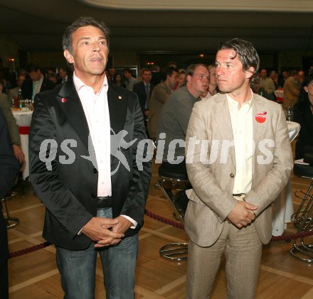 Euro 2008. Landeshauptmann J?rg Haider,  Frenkie Schinkels . Klagenfurt, am 17.4.2007.
Foto: Kuess
---
pressefotos, pressefotografie, kuess, qs, qspictures, sport, bild, bilder, bilddatenbank