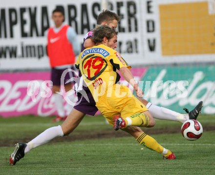 Fussball Red Zac. FC Kaernten gegen Austria Amateure. Marc Sand (FCK), Christian Ramsebner (Austria). Klagenfurt, am 18.5.2007.
Foto: Kuess
---
pressefotos, pressefotografie, kuess, qs, qspictures, sport, bild, bilder, bilddatenbank