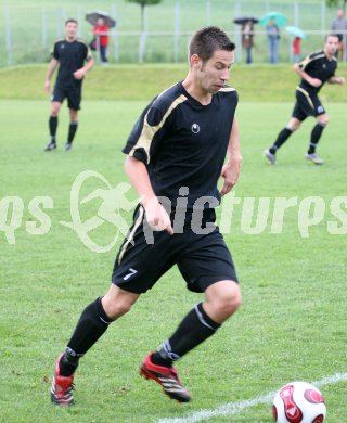 Fussball Kaerntner Liga. Lendorf gegen Bleiburg. Mario Petschnig (Bleiburg). Lendorf, am 17.5.2007.
Foto: Kuess
---
pressefotos, pressefotografie, kuess, qs, qspictures, sport, bild, bilder, bilddatenbank