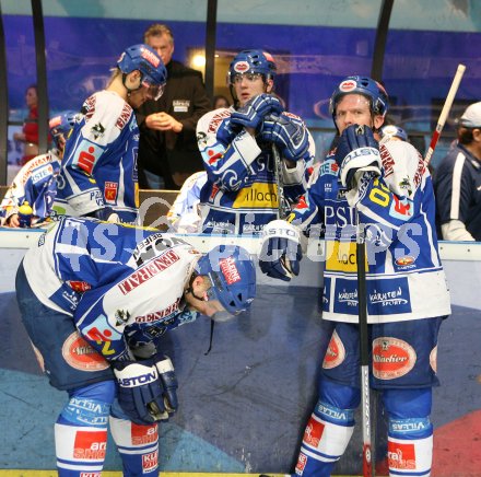 Eishockey Bundesliga. Finale. Red Bull Salzburg gegen VSV. Jubel Salzburg. Salzburg, am 5.4.2007.
Foto: Kuess
---
pressefotos, pressefotografie, kuess, qs, qspictures, sport, bild, bilder, bilddatenbank