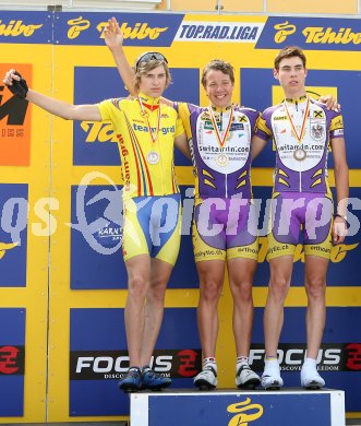 Radfahren. 20. Int. Grand Prix Suedkaernten.  Siegerehrung U17 Kaerntner Meisterschaft. Kevin Perchthaler (2., ARBOE T. Graf St. Andrae), Marco Haller (1., RLM ASVOE OEAMTC Kostels Radshop), Philip  Wulz (3., RLM ASVOE OEAMTC Kostels Radshop). Voelkermarkt, am 3.6.2007.
Foto: Kuess
---
pressefotos, pressefotografie, kuess, qs, qspictures, sport, bild, bilder, bilddatenbank