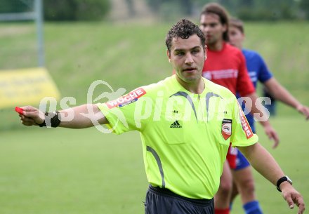 Fussball Unterliga Ost. Koettmannsdorf gegen DSG Sele/Zell. Schiedsrichter Harald Spoeck. Koettmannsdorf, am 28.5.2007.
Foto: Kuess
---
pressefotos, pressefotografie, kuess, qs, qspictures, sport, bild, bilder, bilddatenbank