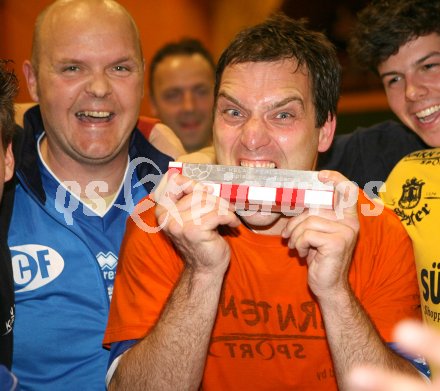 Handball Bundesliga. SC Ferlach gegen Korneuburg. Jubel Ferlach. Ferlach, am 5.5.2007.
Foto: Kuess
---
pressefotos, pressefotografie, kuess, qs, qspictures, sport, bild, bilder, bilddatenbank