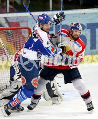 Eishockey Bundesliga. Red Bull Salzburg gegen VSV. Kasper (Salzburg), Thomas Raffl (VSV). Salzburg, am 5.4.2007.
Foto: Kuess
---
pressefotos, pressefotografie, kuess, qs, qspictures, sport, bild, bilder, bilddatenbank