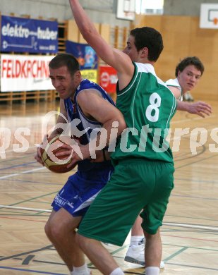 Basketball K?rntner Liga. Feldkirchen gegen W?rthersee Piraten.  Primoz Samar (Feldkirchen)  B. Duller (Piraten). Feldkirchen, am 16.5.2007.
Foto: Kuess
---
pressefotos, pressefotografie, kuess, qs, qspictures, sport, bild, bilder, bilddatenbank