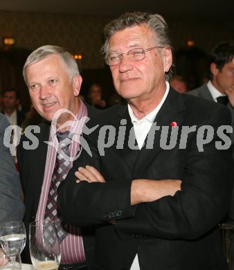 Fussball. Euro 2008. ?sterreich am Ball. Thomas Partl, B?rgermeister Harald Scheucher. Klagenfurt, am 17.4.2007.
Foto: Kuess
---
pressefotos, pressefotografie, kuess, qs, qspictures, sport, bild, bilder, bilddatenbank