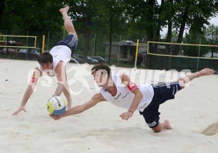 Beachvolleyball. Pressekonferenz. Felix Bl?uel, Xandi Huber. Klagenfurt, am 4.5.2007.
Foto: Kuess
---
pressefotos, pressefotografie, kuess, qs, qspictures, sport, bild, bilder, bilddatenbank