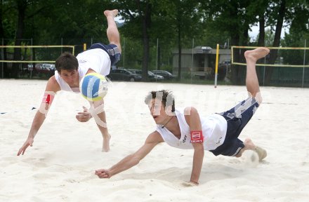 Beachvolleyball. Pressekonferenz. Felix Bl?uel, Xandi Huber. Klagenfurt, am 4.5.2007.
Foto: Kuess
---
pressefotos, pressefotografie, kuess, qs, qspictures, sport, bild, bilder, bilddatenbank