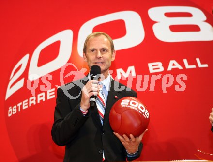 Fussball. Euro 2008. ?sterreich am Ball. Heinz Palme. Klagenfurt, am 17.4.2007.
Foto: Kuess
---
pressefotos, pressefotografie, kuess, qs, qspictures, sport, bild, bilder, bilddatenbank