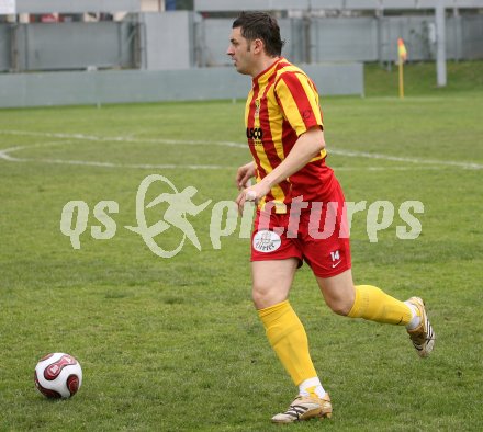 Fussball. K?rntner Liga. ATSV Wolfsberg gegen Lendorf. Horst Radl (Wolfsberg). Wolfsberg, am 8.4.2007.
Foto: Kuess
---
pressefotos, pressefotografie, kuess, qs, qspictures, sport, bild, bilder, bilddatenbank