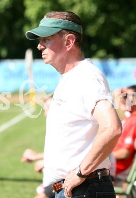 Fussball Unterliga Ost. KAC gegen Reichenau. Trainer Walter Ludescher (KAC). Klagenfurt, am 28.4.2007.
Foto: Kuess
---
pressefotos, pressefotografie, kuess, qs, qspictures, sport, bild, bilder, bilddatenbank