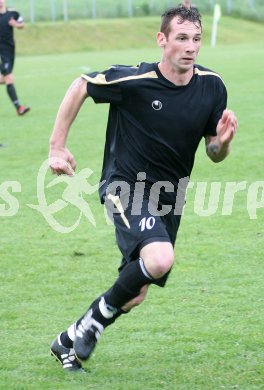 Fussball Kaerntner Liga. Lendorf gegen Bleiburg. Rok Pavlicic (Bleiburg). Lendorf, am 17.5.2007.
Foto: Kuess
---
pressefotos, pressefotografie, kuess, qs, qspictures, sport, bild, bilder, bilddatenbank