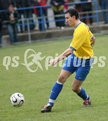 Fussball 1. Klasse D. ASV gegen Donau. Andreas P?ck(ASV). Klagenfurt, am 1.4.2007.
Foto: Kuess
---
pressefotos, pressefotografie, kuess, qs, qspictures, sport, bild, bilder, bilddatenbank