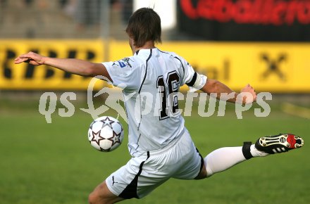 Fussball Regionalliga. Spittal gegen Feldkirchen. Udo Gasser (Spittal). Spittal, am 5.6.2007.
Foto: Kuess
---
pressefotos, pressefotografie, kuess, qs, qspictures, sport, bild, bilder, bilddatenbank