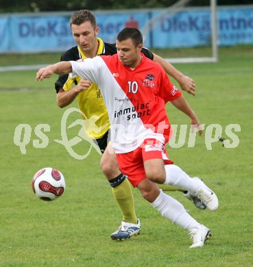 Fussball Unterliga Ost. KAC gegen Sittersdorf. Zsolt Vari (KAC), Edis Mesanovic (Sittersdorf). Klagenfurt, am 12.5.2007.
Foto: Kuess
---
pressefotos, pressefotografie, kuess, qs, qspictures, sport, bild, bilder, bilddatenbank