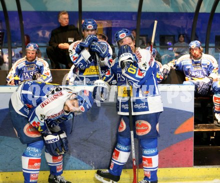 Eishockey Bundesliga. Red Bull Salzburg gegen VSV. Entt?uschte Villacher. Salzburg, am 5.4.2007.
Foto: Kuess
---
pressefotos, pressefotografie, kuess, qs, qspictures, sport, bild, bilder, bilddatenbank