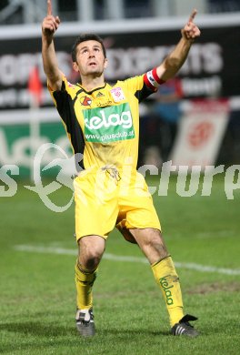 Fussball. Red Zac Liga. FC K?rnten gegen TSV Sparkasse Hartberg. Torjubel Nenad Bjelica (FCK). Klagenfurt, am 13.4.2007.
Foto: Kuess
---
pressefotos, pressefotografie, kuess, qs, qspictures, sport, bild, bilder, bilddatenbank