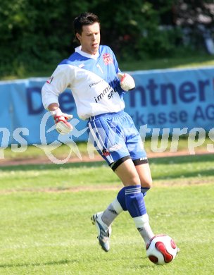 Fussball Unterliga Ost. KAC gegen Reichenau. Helmut Rom (KAC). Klagenfurt, am 28.4.2007.
Foto: Kuess
---
pressefotos, pressefotografie, kuess, qs, qspictures, sport, bild, bilder, bilddatenbank