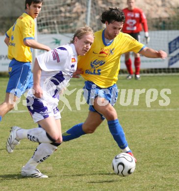 Fussball Regionalliga. SAK gegen SV Allerheiligen. Alexander Lessnigg (SAK), Stefan Z?hrer (Allerheiligen). Klagenfurt, am 7.4.2007.
Foto: Kuess
---
pressefotos, pressefotografie, kuess, qs, qspictures, sport, bild, bilder, bilddatenbank