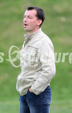 Fussball Regionalliga. Feldkirchen gegen Perg. Trainer Rudi Perz (Feldkirchen). Feldkirchen, am 20.4.2007.
Foto: Kuess 
---
pressefotos, pressefotografie, kuess, qs, qspictures, sport, bild, bilder, bilddatenbank