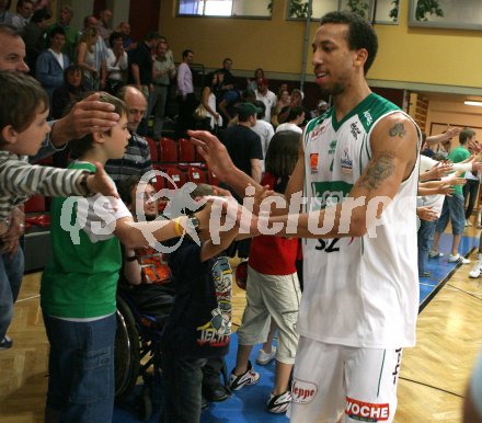 Basketball Bundesliga. W?rthersee Piraten gegen Panthers F?rstenfeld. Kris Clarkson (Piraten). Klagenfurt, am 22.4.2007.
Foto: Kuess
---
pressefotos, pressefotografie, kuess, qs, qspictures, sport, bild, bilder, bilddatenbank