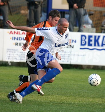 Fu?ball Regionalliga. SK St. Andr?/Lavanttal gegen FC Blau-Wei? Linz. Wojtala Pawel (St. Andr?), Djulic Damir (Linz). St. Andr?, 8.4.2007.
Foto: Kuess
---
pressefotos, pressefotografie, kuess, qs, qspictures, sport, bild, bilder, bilddatenbank