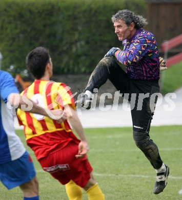 Fussball. K?rntner Liga. ATSV Wolfsberg gegen Lendorf. Hartwig Zagler (Lendorf). Wolfsberg, am 8.4.2007.
Foto: Kuess
---
pressefotos, pressefotografie, kuess, qs, qspictures, sport, bild, bilder, bilddatenbank