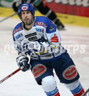 Eishockey Bundesliga. VSV gegen Liwest Black Wings Linz. Dany Bousquet (VSV). Villach, am 20.3.2007.
Foto: Kuess
---
pressefotos, pressefotografie, kuess, qs, qspictures, sport, bild, bilder, bilddatenbank