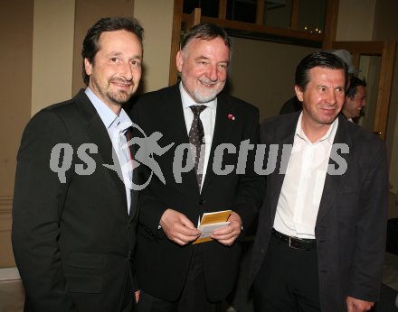 Fussball. Euro 2008. ?sterreich am Ball.  Sportlandesrat Wolfgang Schantl, Willi Haslitzer, Karl Schnabl. Klagenfurt, am 17.4.2007.
Foto: Kuess
---
pressefotos, pressefotografie, kuess, qs, qspictures, sport, bild, bilder, bilddatenbank