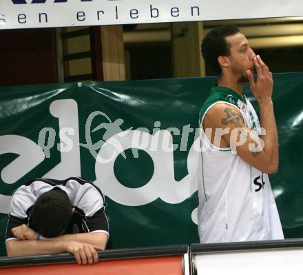 Basketball Bundesliga. W?rthersee Piraten gegen WBC Wels. Entt?uschung. Kris Clarkson. (Piraten). Klagenfurt, am 29.4.2007.
Foto: Kuess
---
pressefotos, pressefotografie, kuess, qs, qspictures, sport, bild, bilder, bilddatenbank