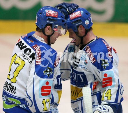 Eishockey Bundesliga. VSV gegen Liwest Black Wings Linz. Torjubel VSV. Marc Brown, Devin Edgerton. Villach, am 20.3.2007.
Foto: Kuess
---
pressefotos, pressefotografie, kuess, qs, qspictures, sport, bild, bilder, bilddatenbank