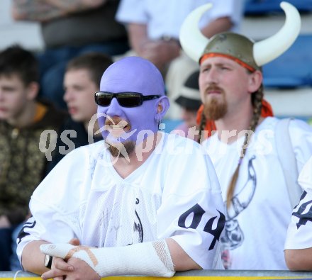 American Football. Carinthian Black Lions gegen Vienna Vikings. Vienna Vikings Fans. Villach, am 14.4.2007.
Foto: Kuess
---
pressefotos, pressefotografie, kuess, qs, qspictures, sport, bild, bilder, bilddatenbank