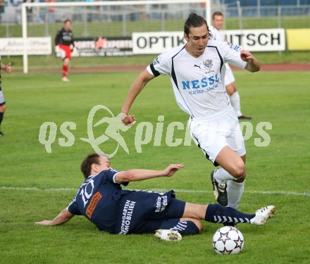 Fussball Regionalliga. Spittal gegen Feldkirchen. Daniel Trupp (Spittal), Stefan Friessenegger (Feldkirchen). Spittal, am 5.6.2007.
Foto: Kuess
---
pressefotos, pressefotografie, kuess, qs, qspictures, sport, bild, bilder, bilddatenbank