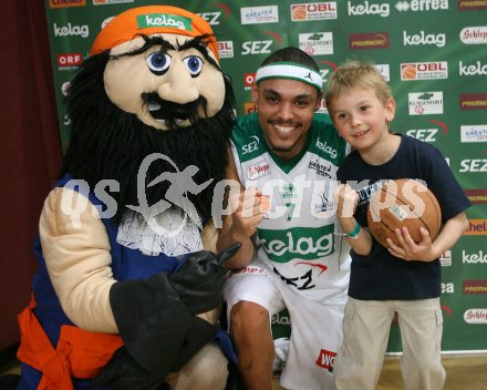 Basketball Bundesliga. W?rthersee Piraten gegen Panthers F?rstenfeld.  Anthony Shavies (Piraten). Klagenfurt, am 22.4.2007.
Foto: Kuess
---
pressefotos, pressefotografie, kuess, qs, qspictures, sport, bild, bilder, bilddatenbank