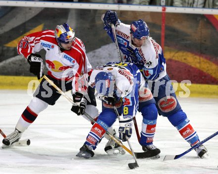 Eishockey Bundesliga. Red Bull Salzburg gegen VSV. Goran Bezina (Salzburg),  Roland Kaspitz, Marc Brown (VSV). Salzburg, am 5.4.2007.
Foto: Kuess
---
pressefotos, pressefotografie, kuess, qs, qspictures, sport, bild, bilder, bilddatenbank