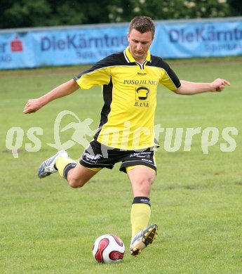 Fussball Unterliga Ost. KAC gegen Sittersdorf. Edis Mesanovic (Sittersdorf). Klagenfurt, am 12.5.2007.
Foto: Kuess
---
pressefotos, pressefotografie, kuess, qs, qspictures, sport, bild, bilder, bilddatenbank