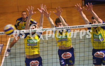 Volleyball Bundesliga. Aich/Dob gegen HYPO VBK. Davis Slatinsek, Milan Bencz, Jernej Potocnik (Aich/Dob). Bleiburg, 22.3.2007.
Foto: Kuess
---
pressefotos, pressefotografie, kuess, qs, qspictures, sport, bild, bilder, bilddatenbank