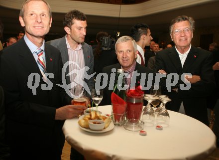 Fussball. Euro 2008. ?sterreich am Ball. Heinz Palme, Walter Kogler, Thomas Partl, B?rgermeister Harald Scheucher. Klagenfurt, am 17.4.2007.
Foto: Kuess
---
pressefotos, pressefotografie, kuess, qs, qspictures, sport, bild, bilder, bilddatenbank