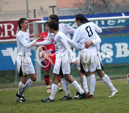 Fussball Regionalliga. Spittal gegen SAK. Torjubel Spittal. Spittal, am, 31.3.2007.
Foto: Kuess
---
pressefotos, pressefotografie, kuess, qs, qspictures, sport, bild, bilder, bilddatenbank